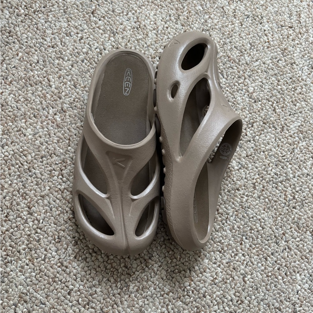 Keen Slip-On Clogs - Picture 3 of 6